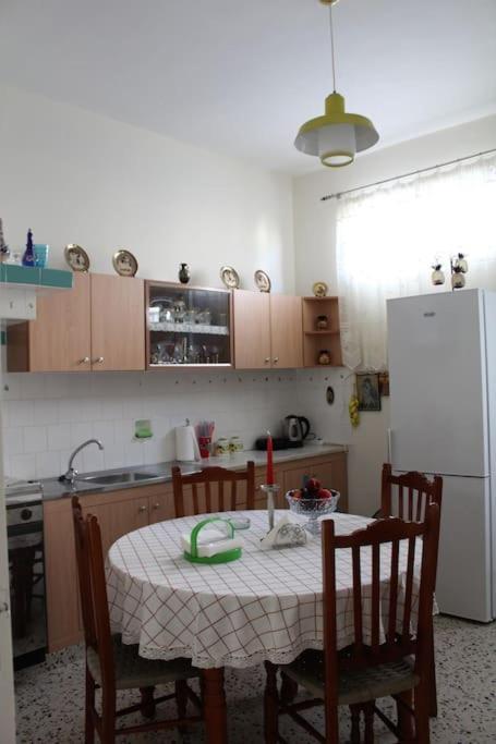 Flora's Traditional Family House